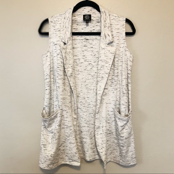 bobeau Jackets & Blazers - 🍁 Bobeau} Collared Vest with Pockets A-2
